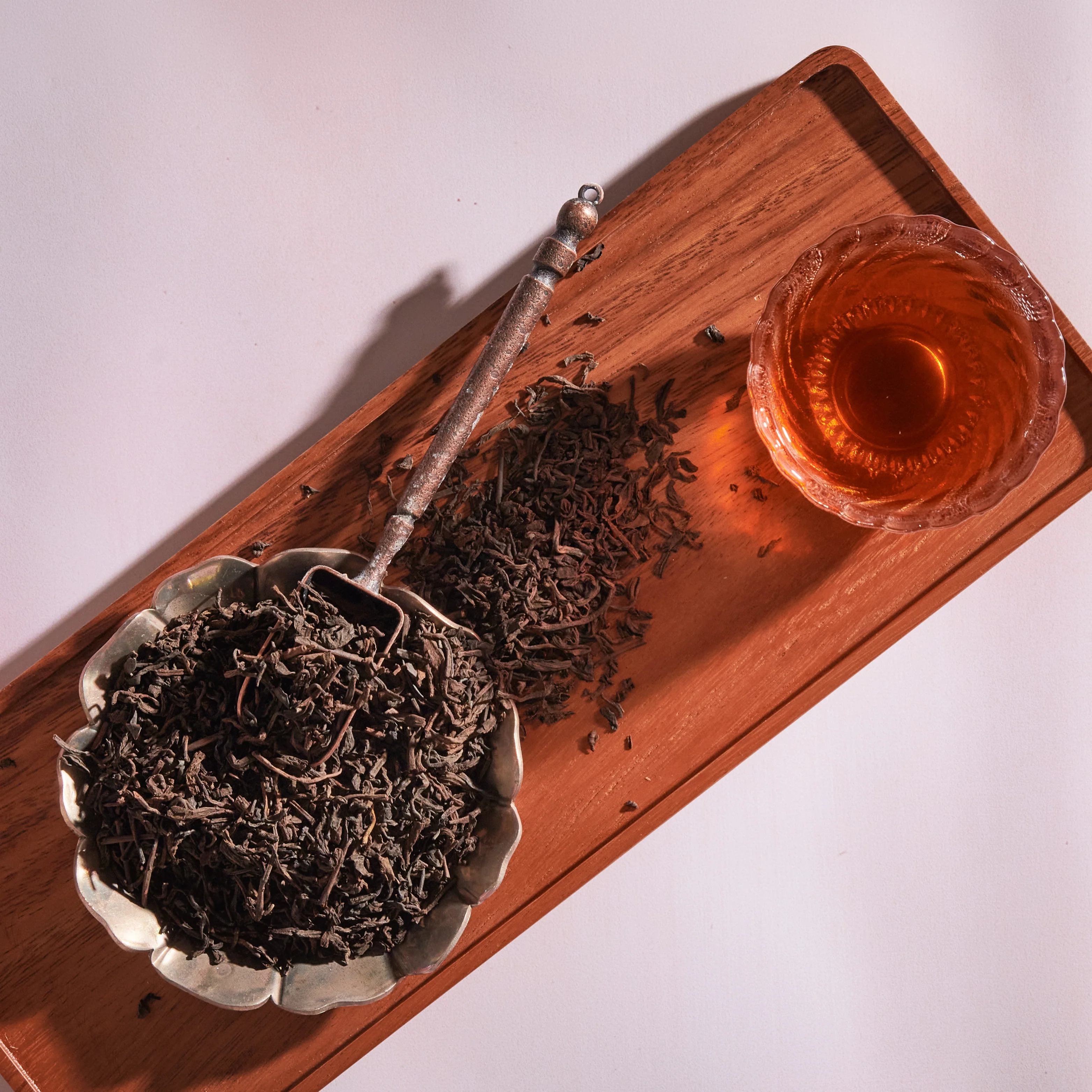 Bohemian Breakfast Vanilla Puerh Black Tea for Digestion & Energy - Image 5
