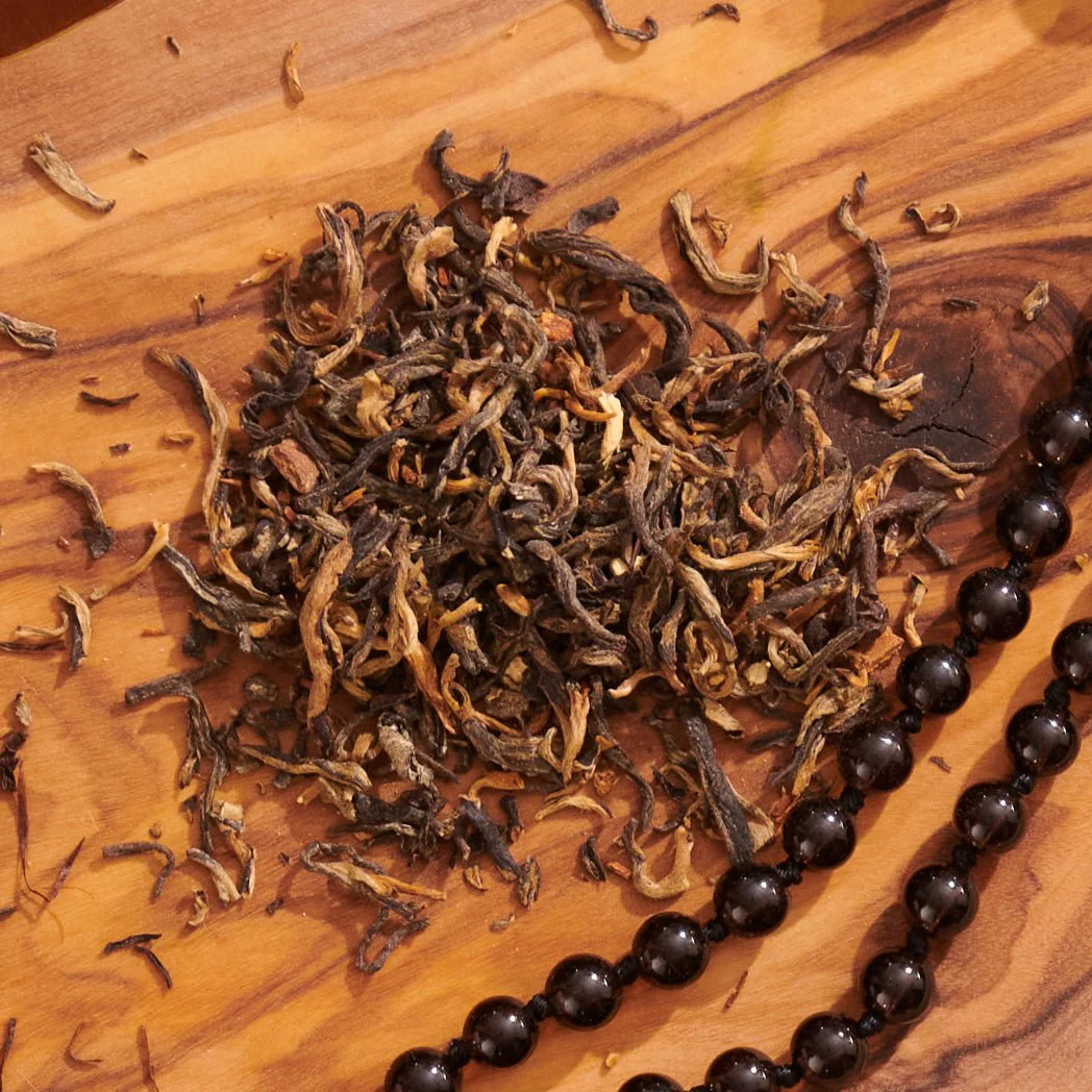 Organic Golden Monkey Tip Yunnan Black Tea - Image 4