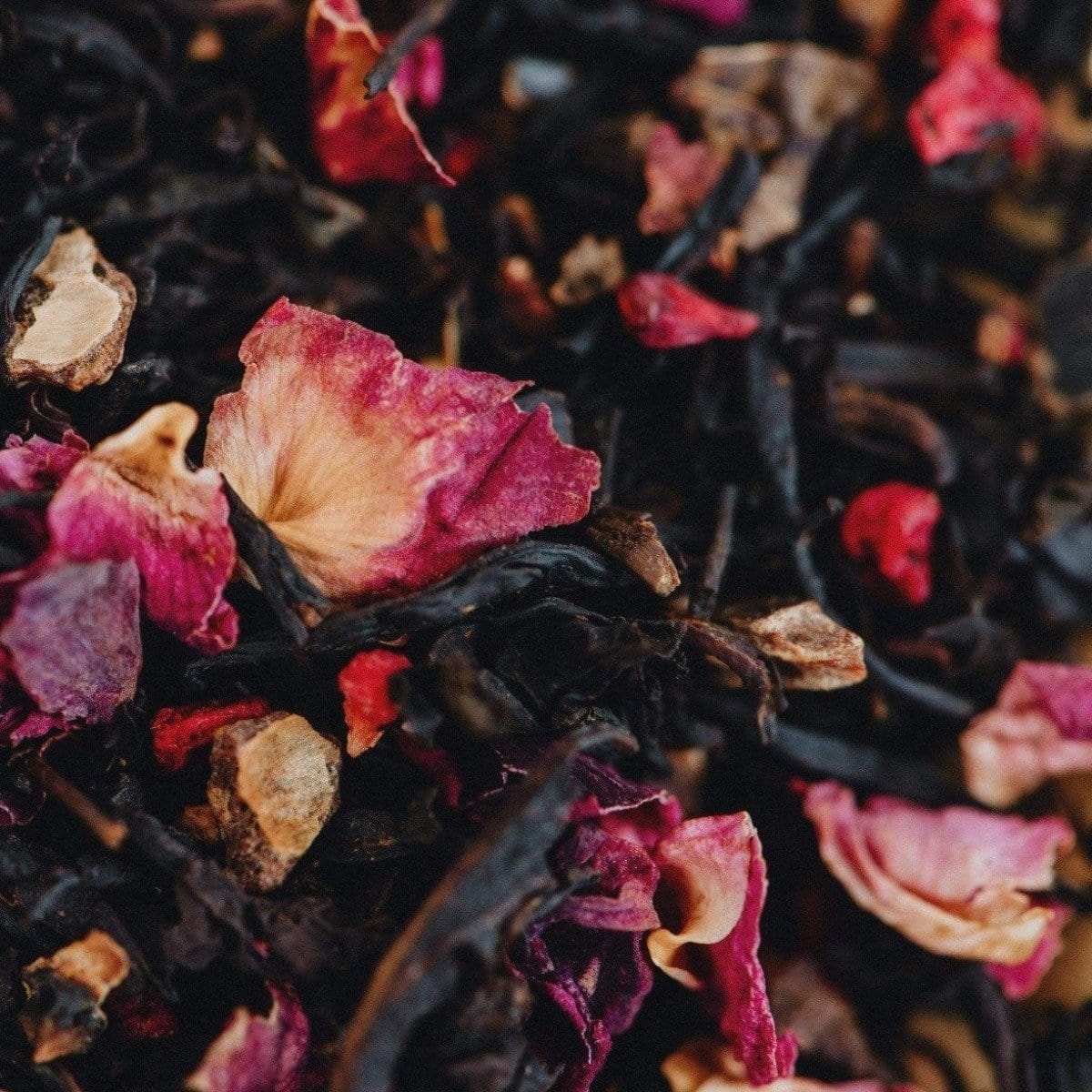 Soulmate: Chocolate-Raspberry-Rose Black Tea Traveler - Image 3